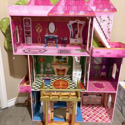 Dollhouse 