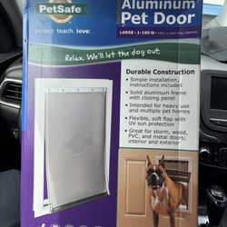 Aluminum pet door