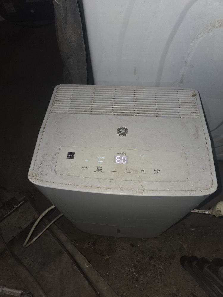 GE Dehumidifier 