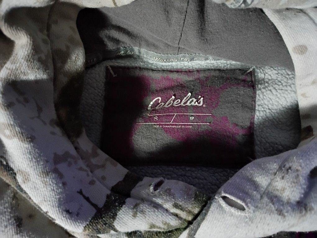 Brand New Cabela's White Pink Camo Hoodie