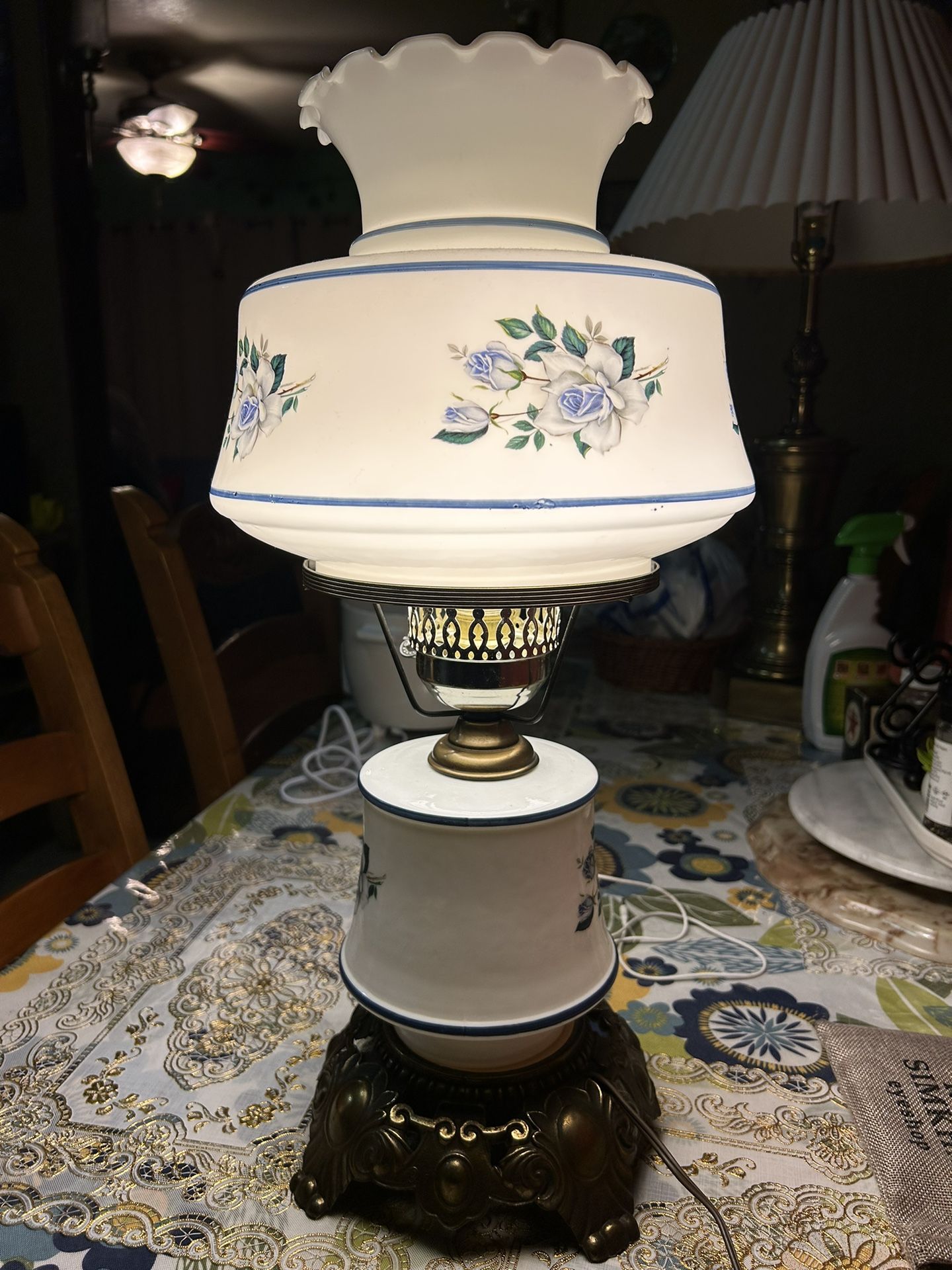 Vintage 1973 Lamp