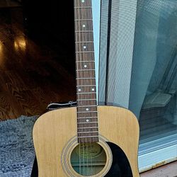 Squier SA-100 Dreadnaught Acoustic