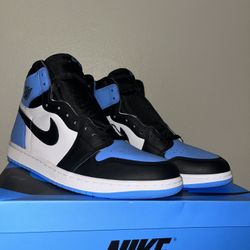 Jordan 1 UNC toe 