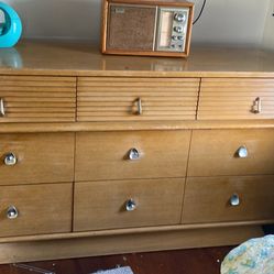 1950’s American OF MARTINSVILLE  BLONDE 9 Draw Dresser