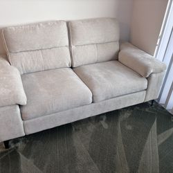 Love Seat 