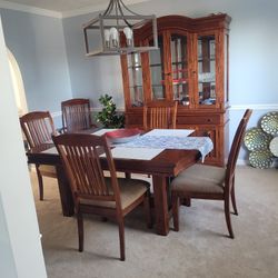 Dining Table Set Need To Sell ASAP 