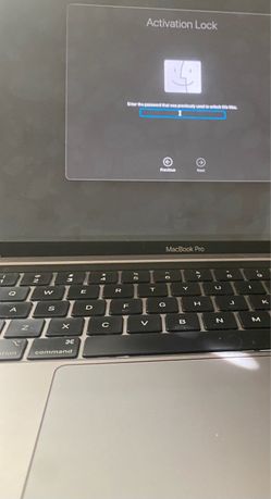 MacBook Pro 2020 M1 Locked
