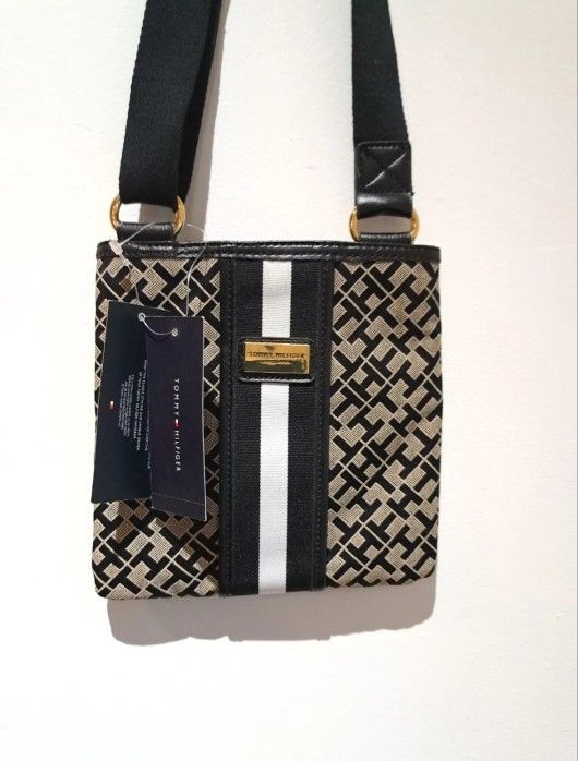 Tommy Hilfiger Purse 