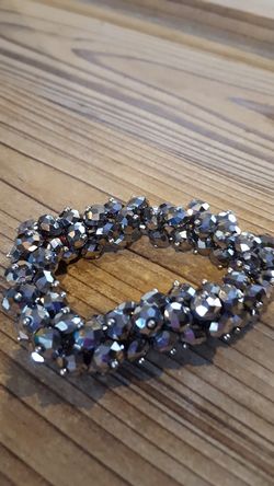 Stone iridescent stretch bracelet