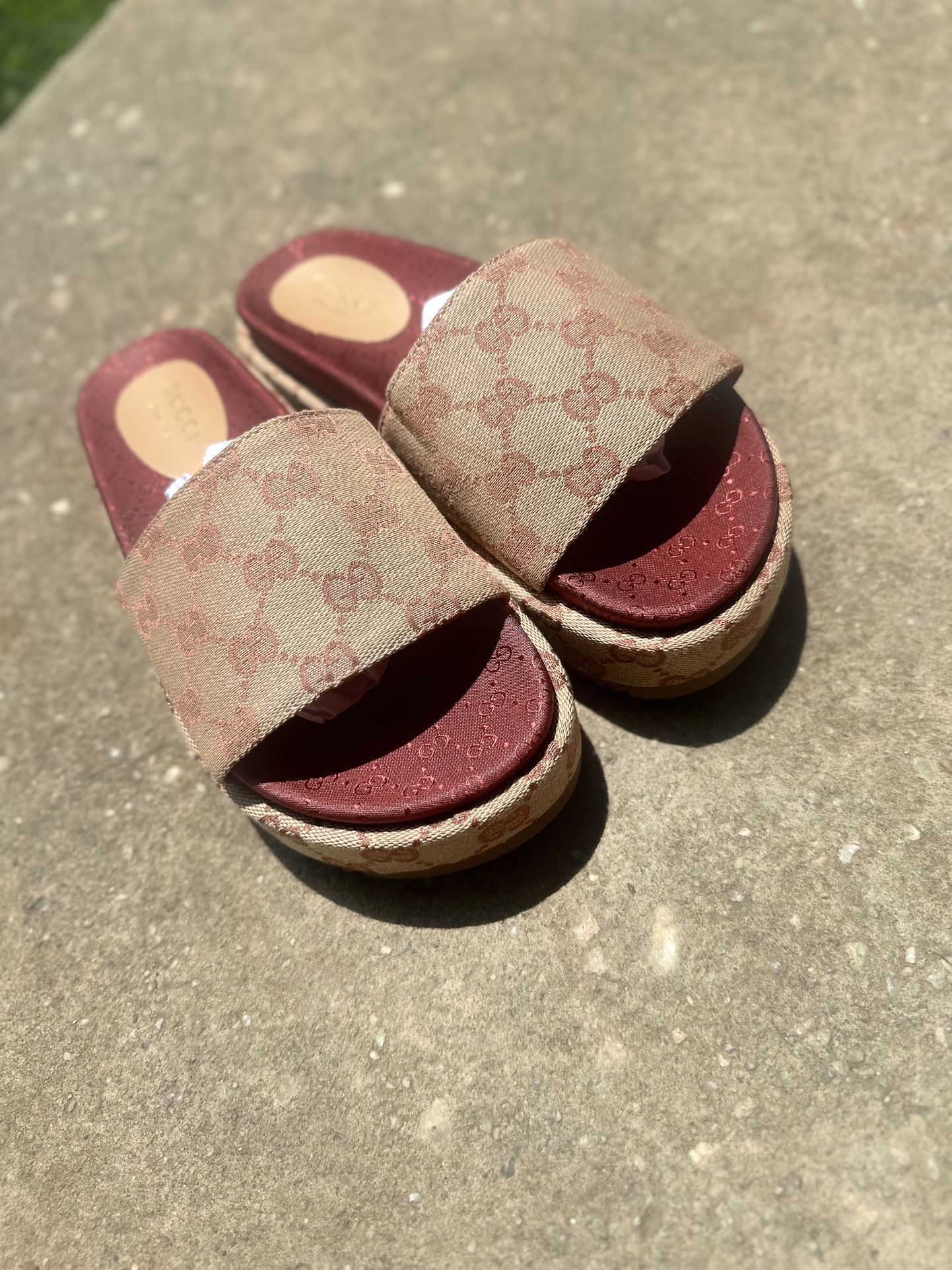 Slides Size 38