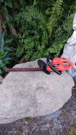 Electric Hedge Trimmer 20 Inch