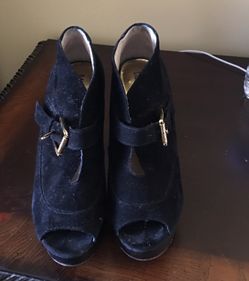 MK heels