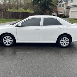 2009 Toyota Corolla Four Cylinder Automatic Only 120 Thousand Actual Miles Has Clean Title Excellent Shape