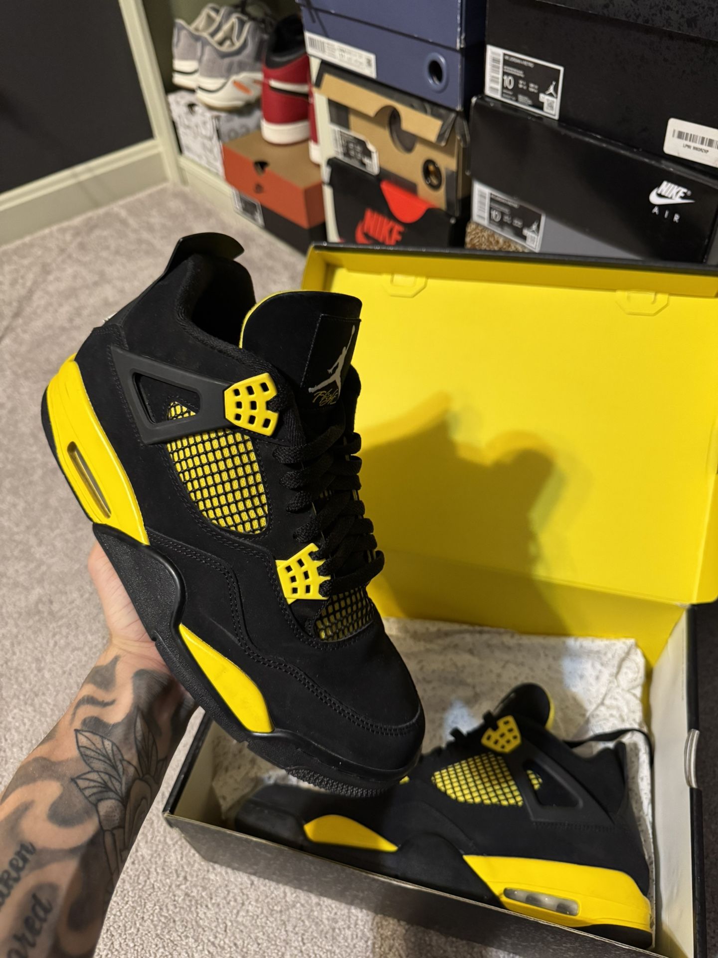 Air Jordan 4 Retro ‘Thunder’ 2023