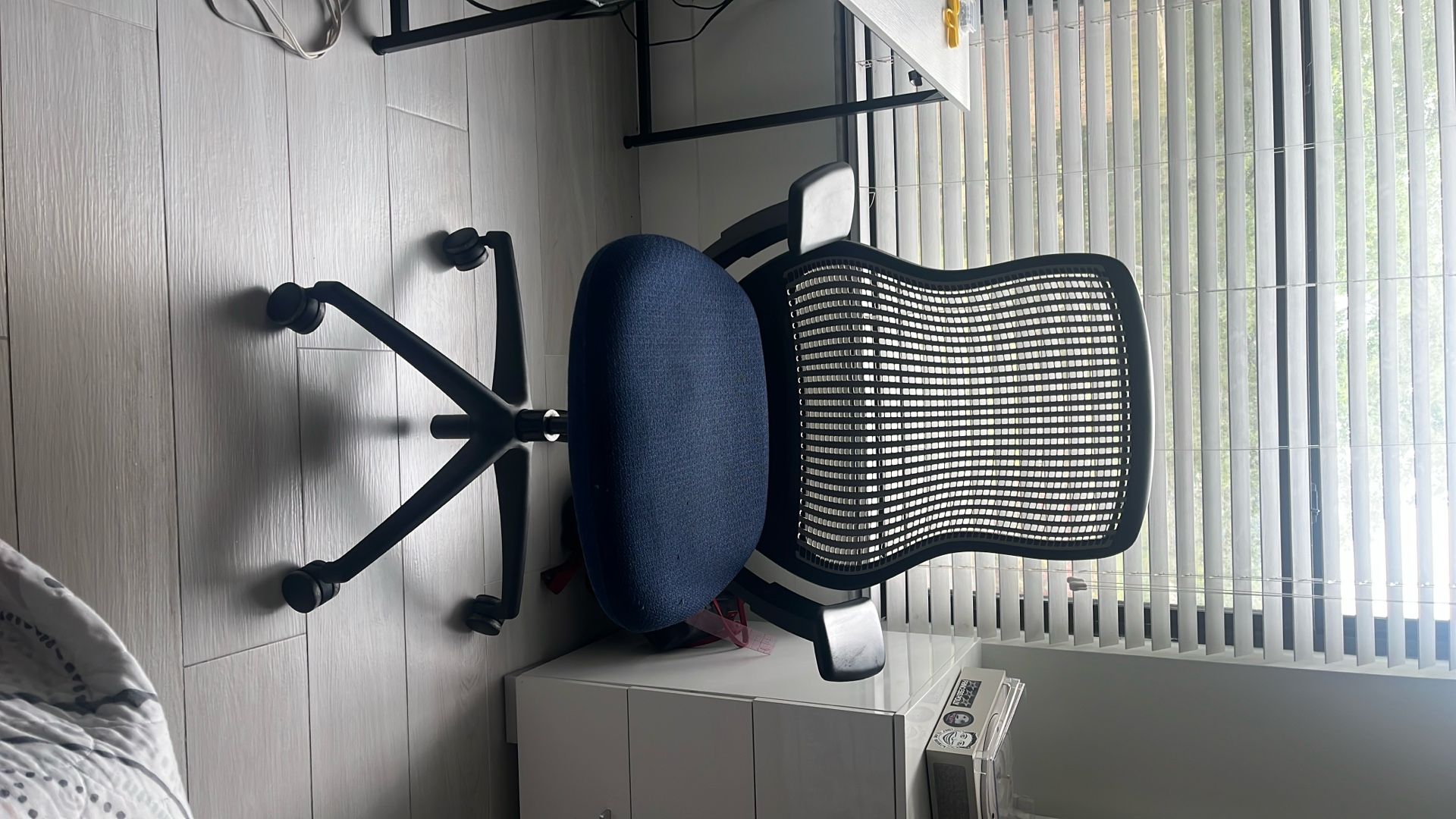 Office Desk Rolling Chair