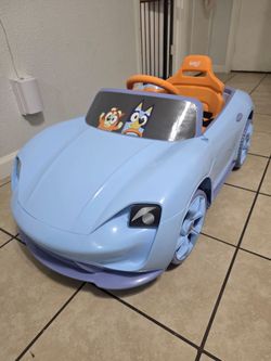 Bluey Licensed 12V Battery-Powered Convertible Ride-On for Kids