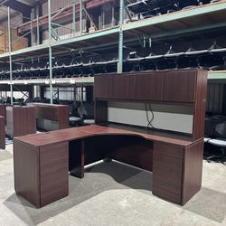 OFFICE/HOME DESK L-SHAPE DESK WITH HUTCH 