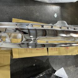 2000-2006 Tundra Front Bumper Chrome