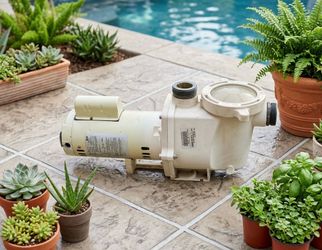 **Pentair WhisperFlo 2.0 HP High Performance Pool Pump - $208-230V** Up for sale is a professional-grade Pentair WhisperFlo High Performance Pool Pump