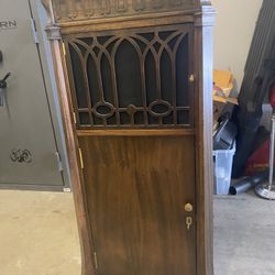 1929 Edison Victrola Repurposed As Unique Stereo Cabinet! 