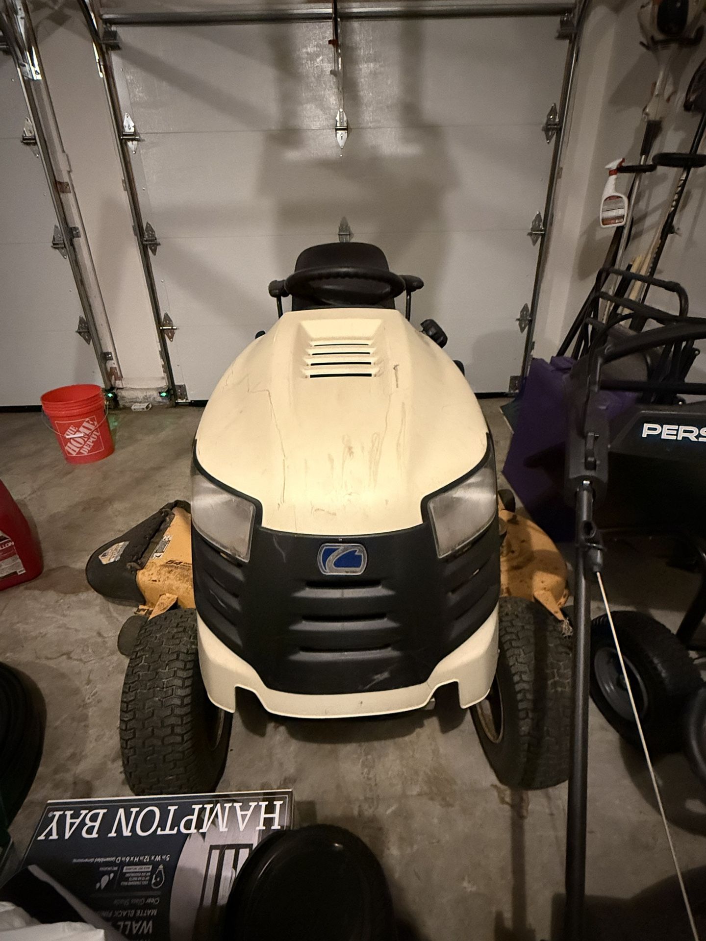 Cub Cadet SLTX1054 Riding Mower 
