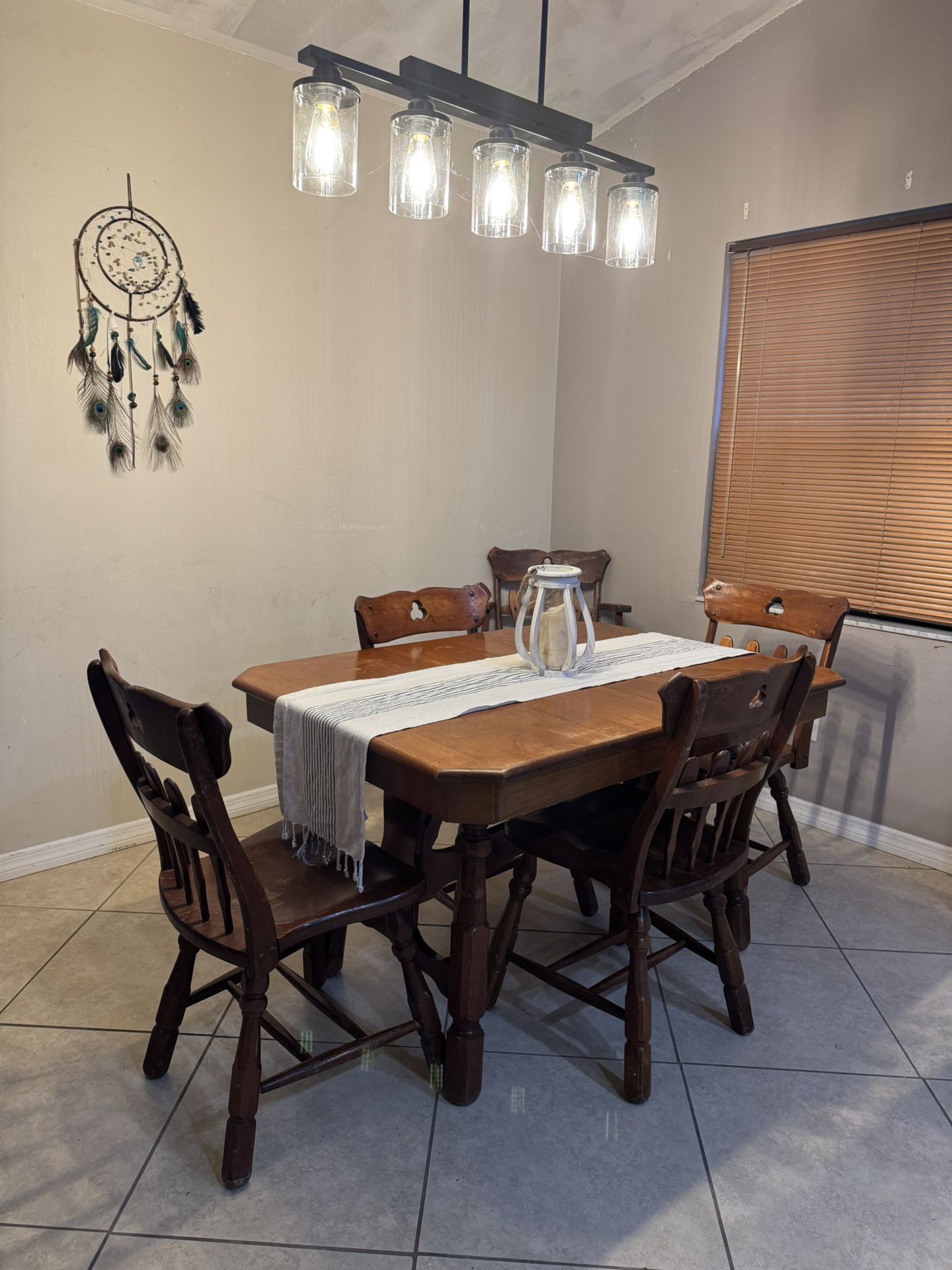 Solid Wood Antique Dining Room Table With Hidaway Leaf