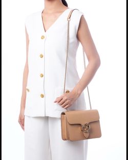 Gucci handbag $ 590