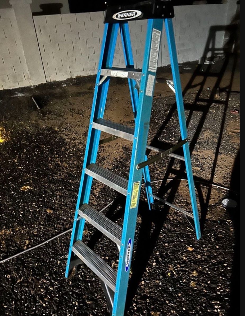 6’ Ladder