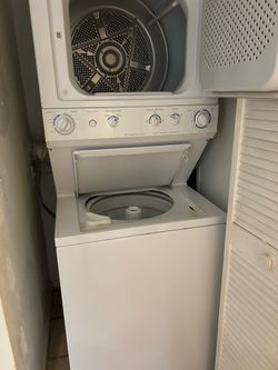 Frigidaire washer dryer