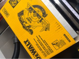 Dewalt 20v 6-1/2" circular saw brand new DCS565B