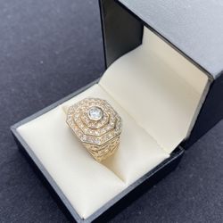 Size 11 man's 14K yellow Gold with Diamonds finger ring.