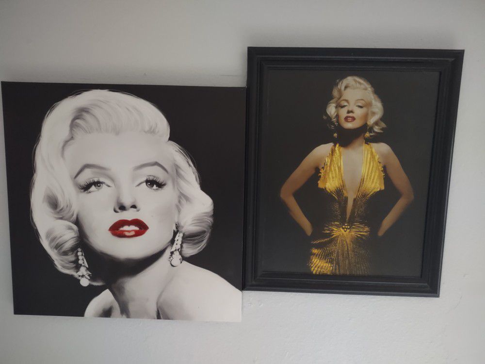 Exceptional Marilyn Monroe Set. 