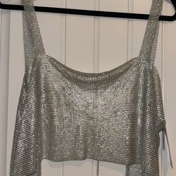 Diamond metal backless top