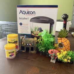 Unused fish tank and some accessories