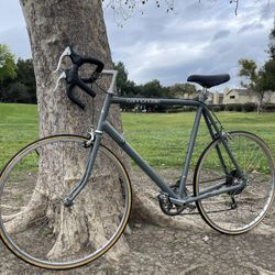 Cannondale Road Bike 