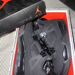 Black Cat Jordan 4 Size 5Y