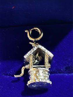 VINTAGE MONET “water Well” CHARM