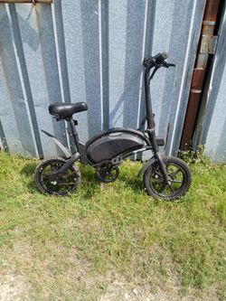 Jetson Electric Bike I don't know if Works Because Missing Charger and Has Back Tire Flat