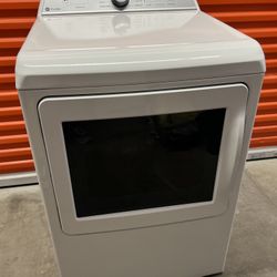 LIKE-NEW GE Electric Dryer - FREE DELIVERY & SETUP!