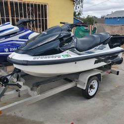 Yamaha Waverunner 2000 1200 XLT – Low Hours – Ready to Ride!
