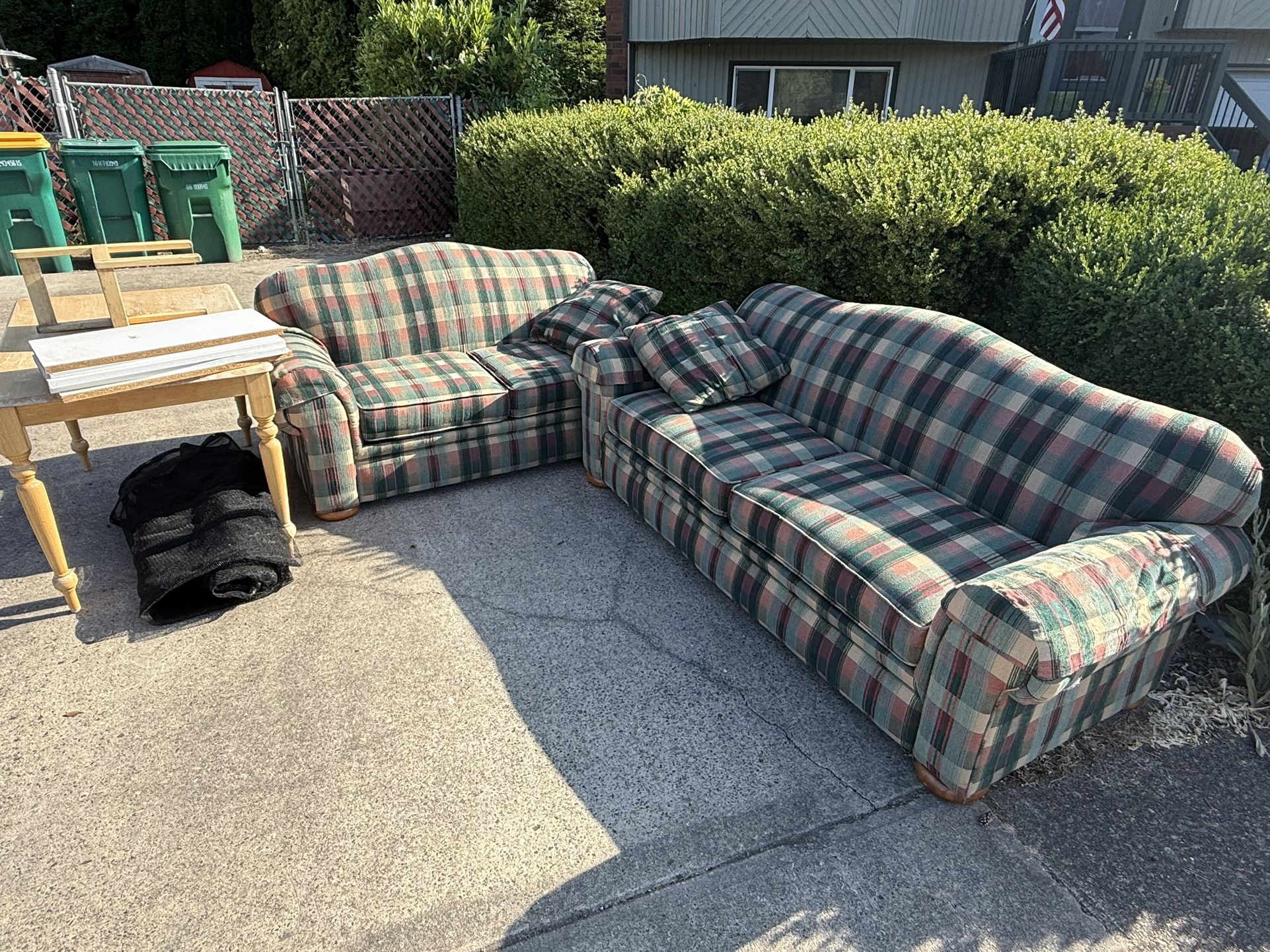 Free Couch And Table