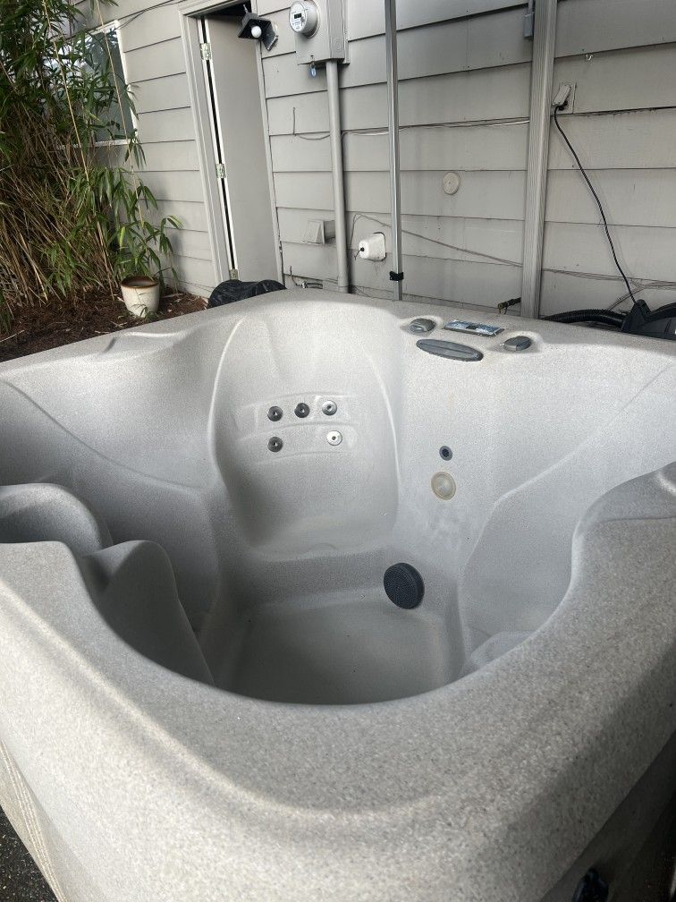 Plug and Play Hot Tub