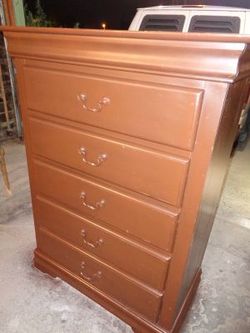Dresser Chest Of Drawers PLUS MORE
