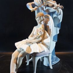 Lladro 5932 Jester’s Serenade Mint