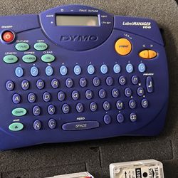 Dymo label maker 
