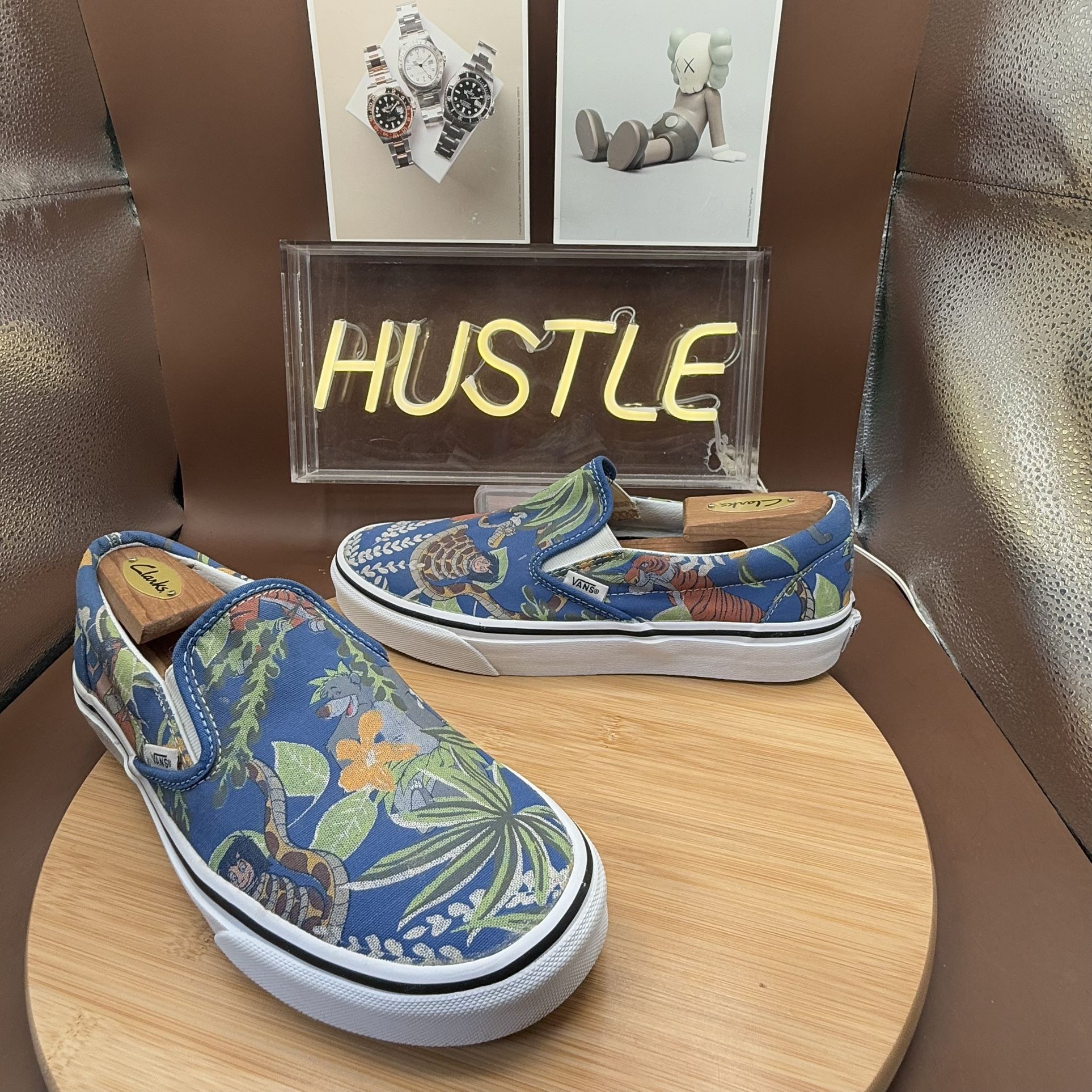Vans x Disney Jungle Book Slip Ons Men’s 8.5/ Women’s 10