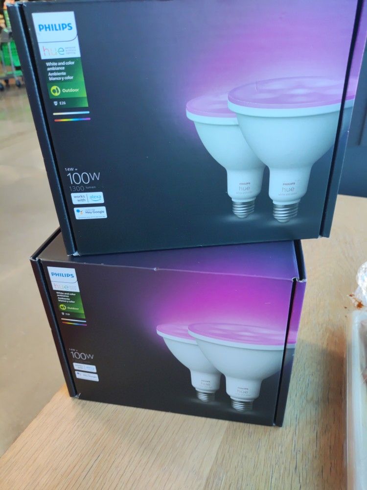 New Philips Hue Par38 E26 Light Bulbs Color