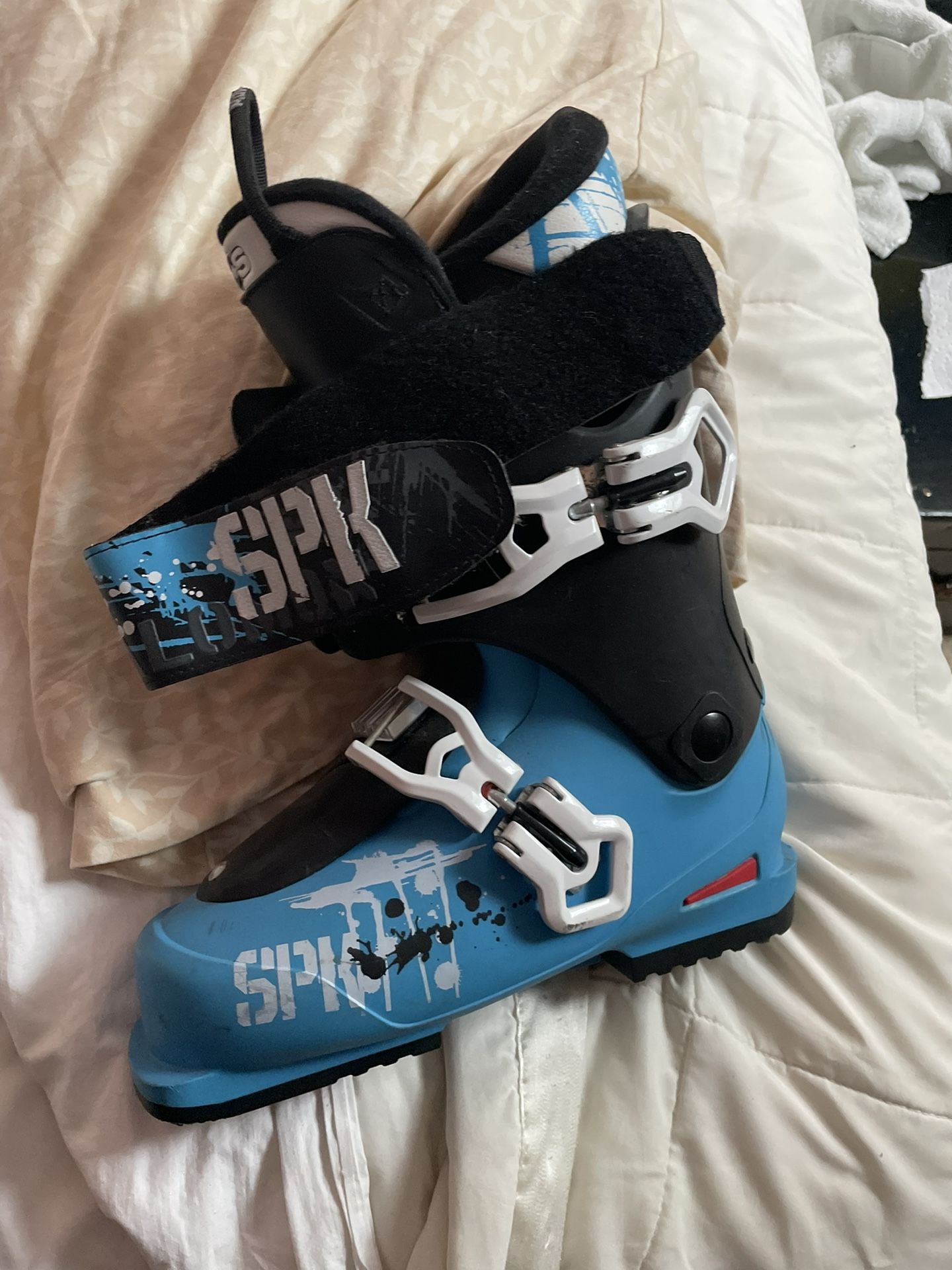 Salomon SPK ski boots (26.5cm)