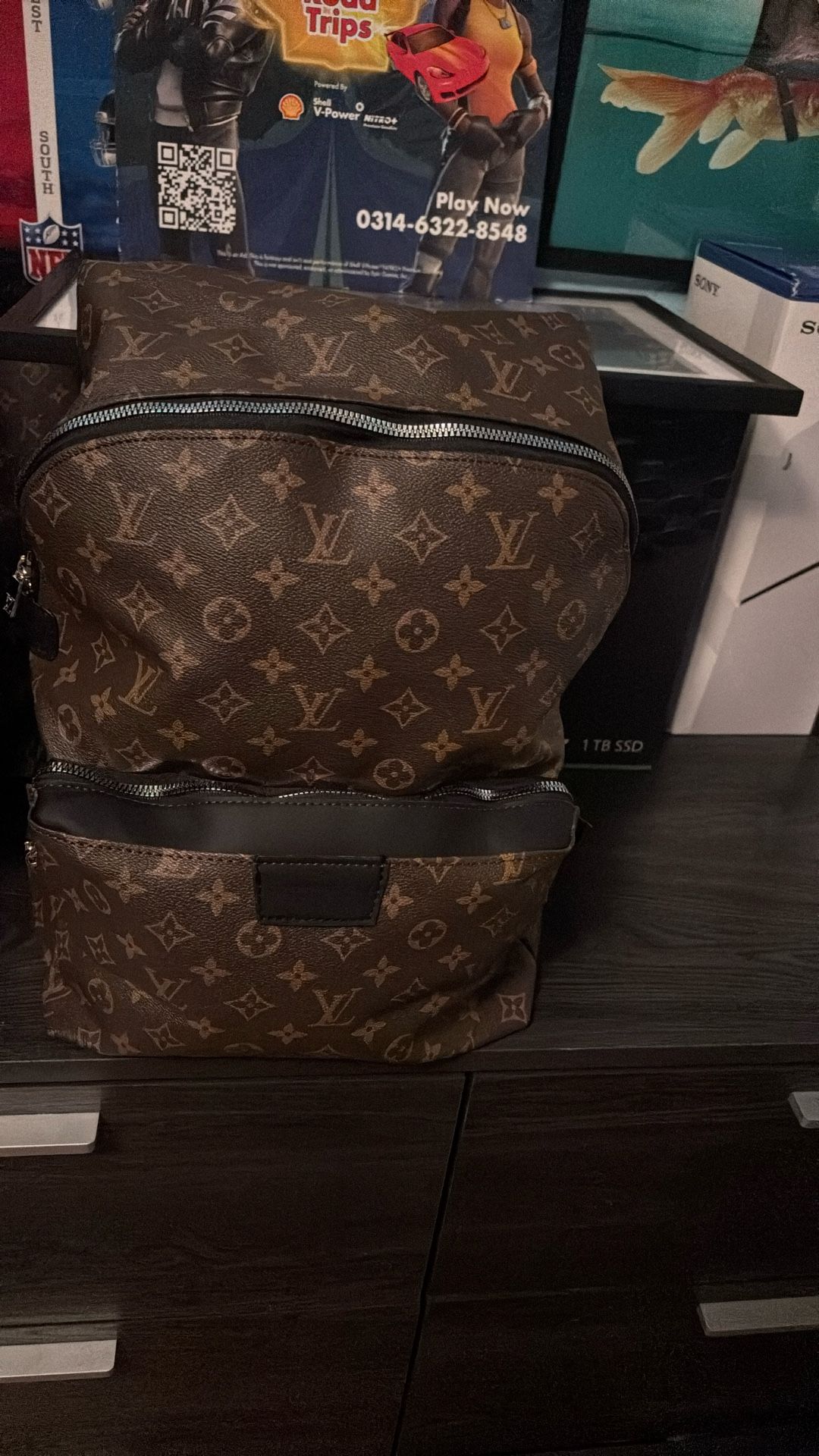 Lv Backpack Brand New Dust Bag Comes With Iconic Red Interior 