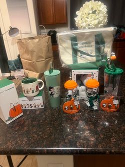 Starbucks x Peanuts Limited Edition The Great Pumpkin Collection